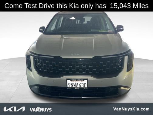 2025 Kia Carnival SX