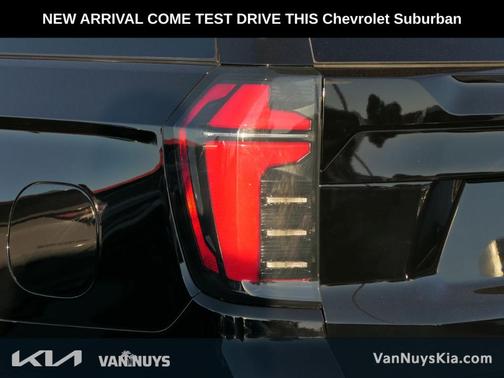 2025 Chevrolet Suburban RST