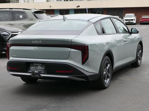2025 Kia K4