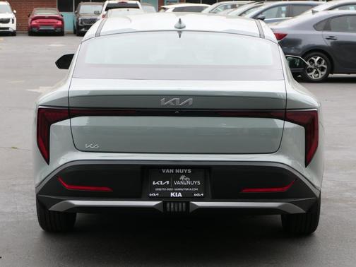 2025 Kia K4