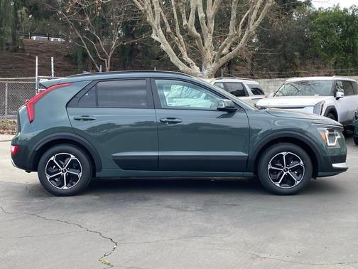 2026 Kia Niro EX