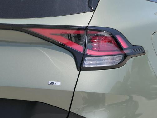 2025 Kia Sportage Plug-In Hybrid X-Line