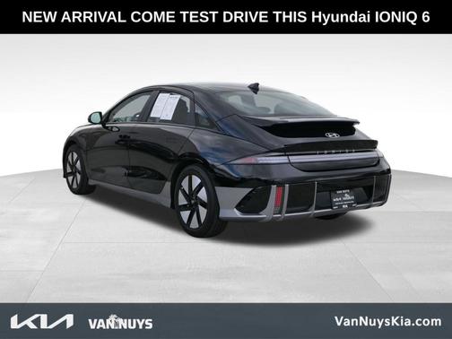 2024 Hyundai IONIQ 6 SE