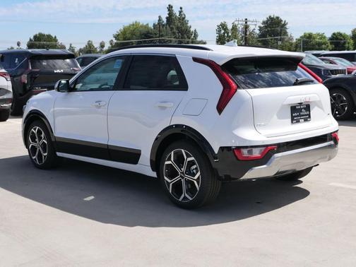 2025 Kia Niro EX Touring