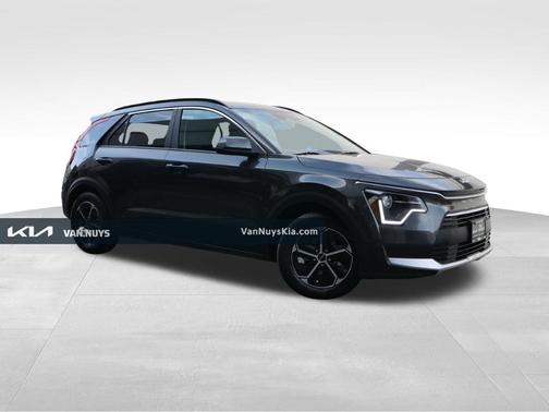 2023 Kia Niro LX