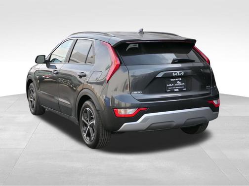 2023 Kia Niro LX
