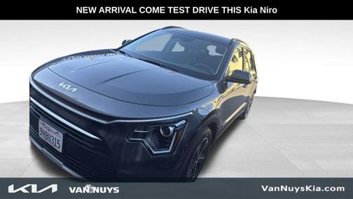 2023 Kia Niro LX