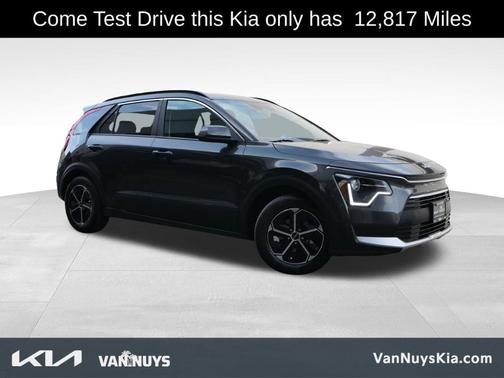 2023 Kia Niro LX