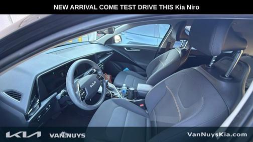 2023 Kia Niro LX
