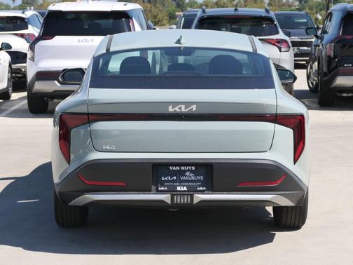2025 Kia K4 