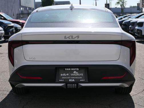 2025 Kia K4 EX