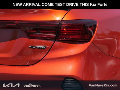 Fire 2023 Kia Forte GT-Line