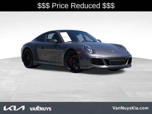 2019 Porsche 911 Carrera GTS