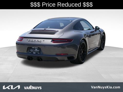 2019 Porsche 911 Carrera GTS