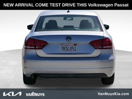 2015 Volkswagen Passat 1.8T Limited Edition