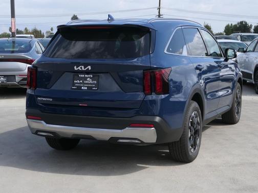 2025 Kia Sorento S