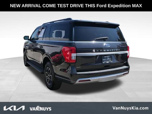 Gray Metallic 2024 Ford Expedition Max XLT