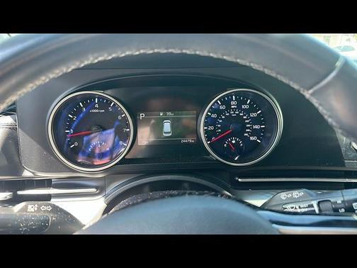 Aurora Black Pearl 2024 Kia Carnival LX