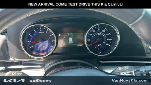 Aurora Black 2024 Kia Carnival LX