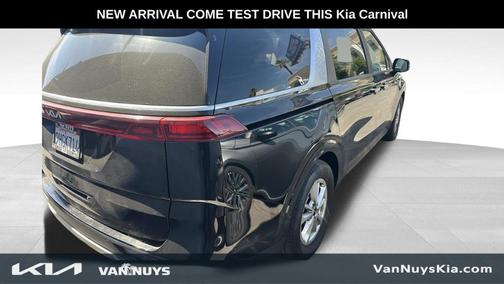 Aurora Black 2024 Kia Carnival LX