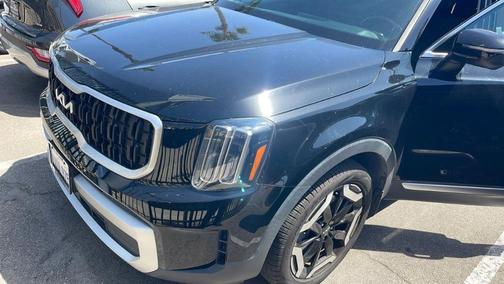 Ebony Black 2024 Kia Telluride EX