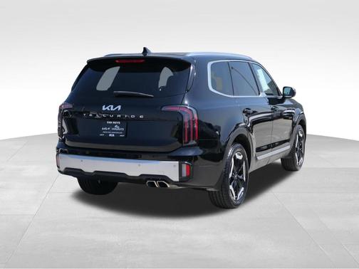 Ebony Black 2024 Kia Telluride EX