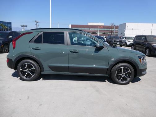 2025 Kia Niro EX