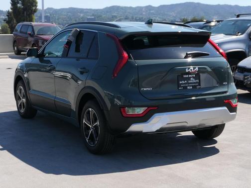 2025 Kia Niro EX