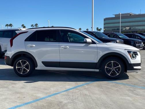 2026 Kia Niro EX