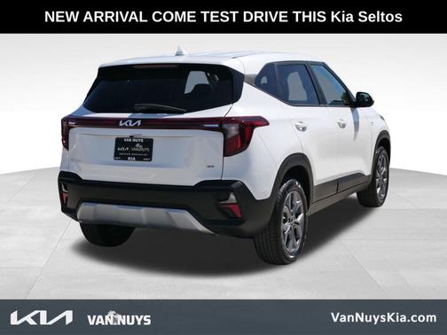 2025 Kia Seltos LX