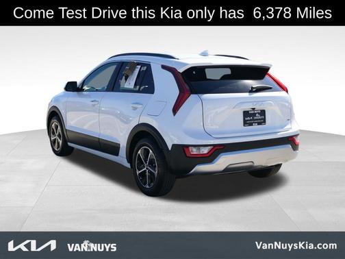 2025 Kia Niro LX