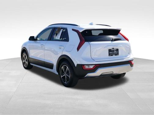 2025 Kia Niro LX