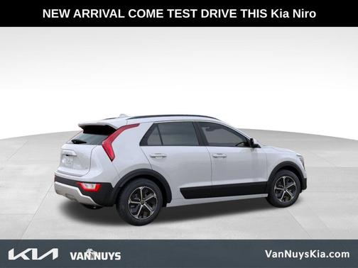 2025 Kia Niro LX