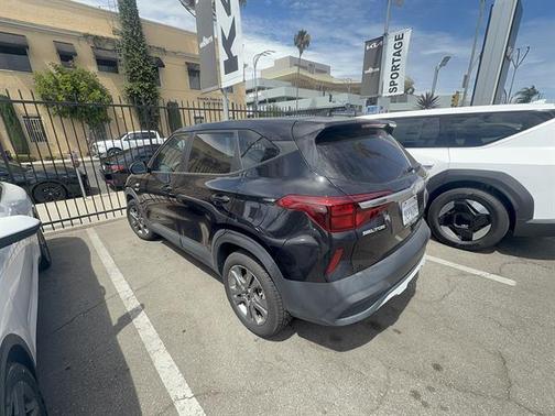 Cherry Black 2023 Kia Seltos LX