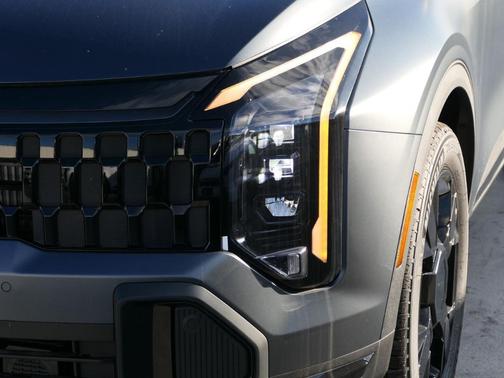 2026 Kia Sportage Plug-In Hybrid X-Line