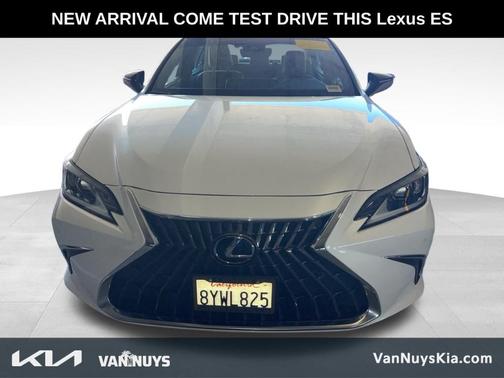 2022 Lexus ES 350 Base