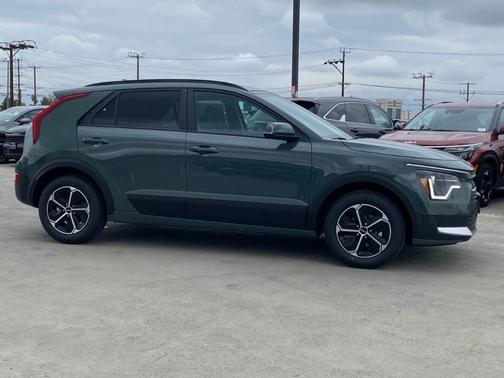2026 Kia Niro EX