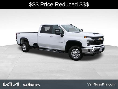 Summit White 2025 Chevrolet Silverado 2500 LT
