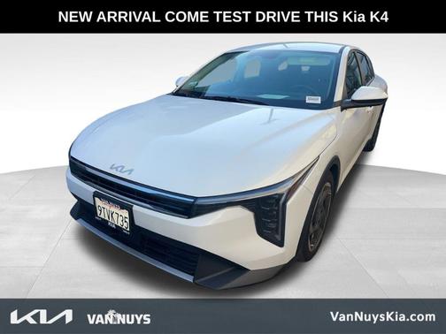2025 Kia K4 EX