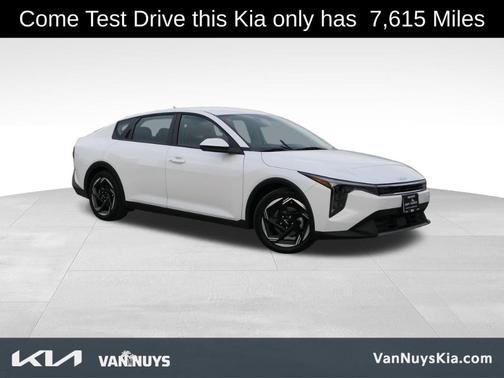 2025 Kia K4 EX