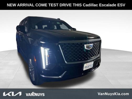 2025 Cadillac Escalade ESV Premium Luxury