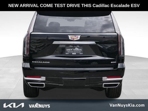 2025 Cadillac Escalade ESV Premium Luxury