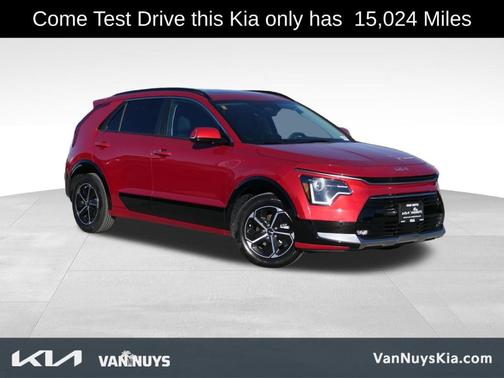 2023 Kia Niro SX