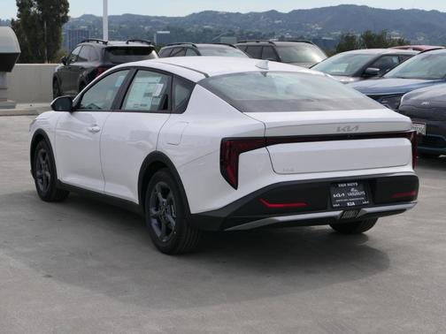2025 Kia K4 