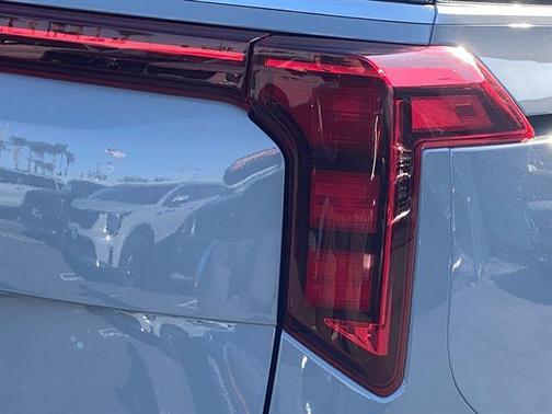 Ceramic Silver 2026 Kia Carnival EX