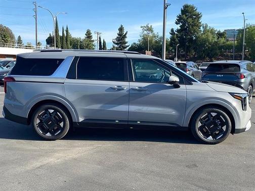Ceramic Silver 2026 Kia Carnival EX