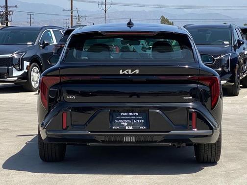 Aurora Black Pearl 2026 Kia K4 GT-LINE
