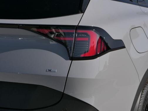 2026 Kia Sportage Plug-In Hybrid X-Line