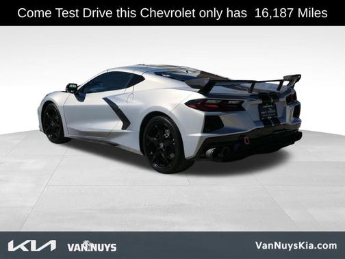 2022 Chevrolet Corvette Stingray w/2LT