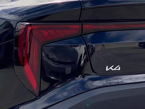 2027 Kia K4